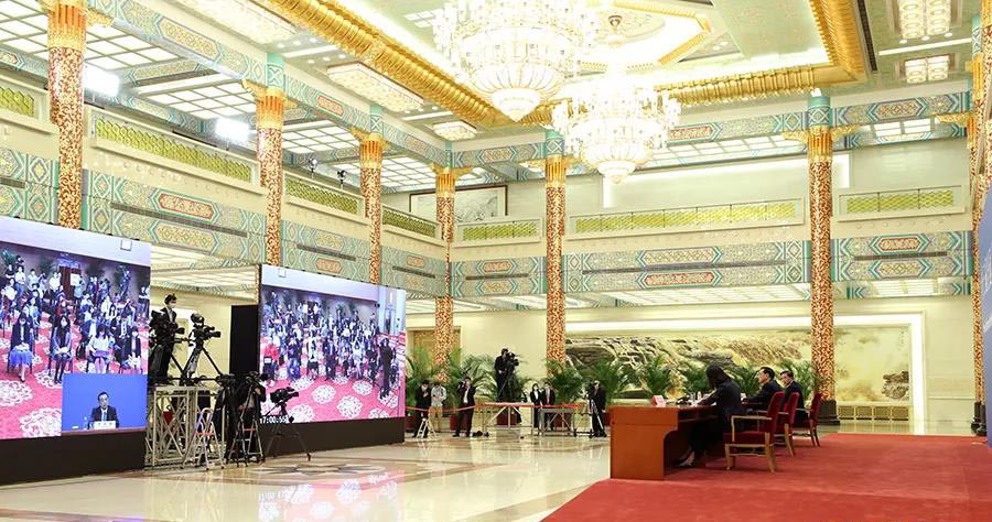 8K超高清LED顯示屏.jpg 8K超高清LED顯示屏.jpg